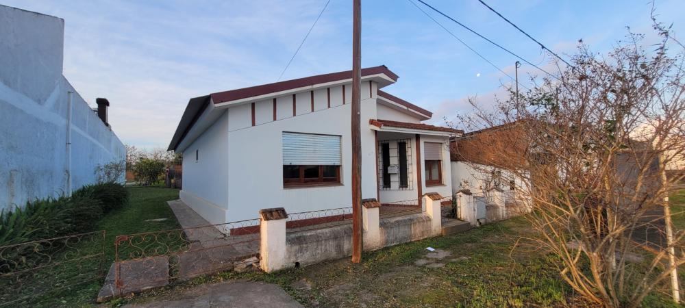 VENDO CASA (R. Z. Peña) Urdinarrain 