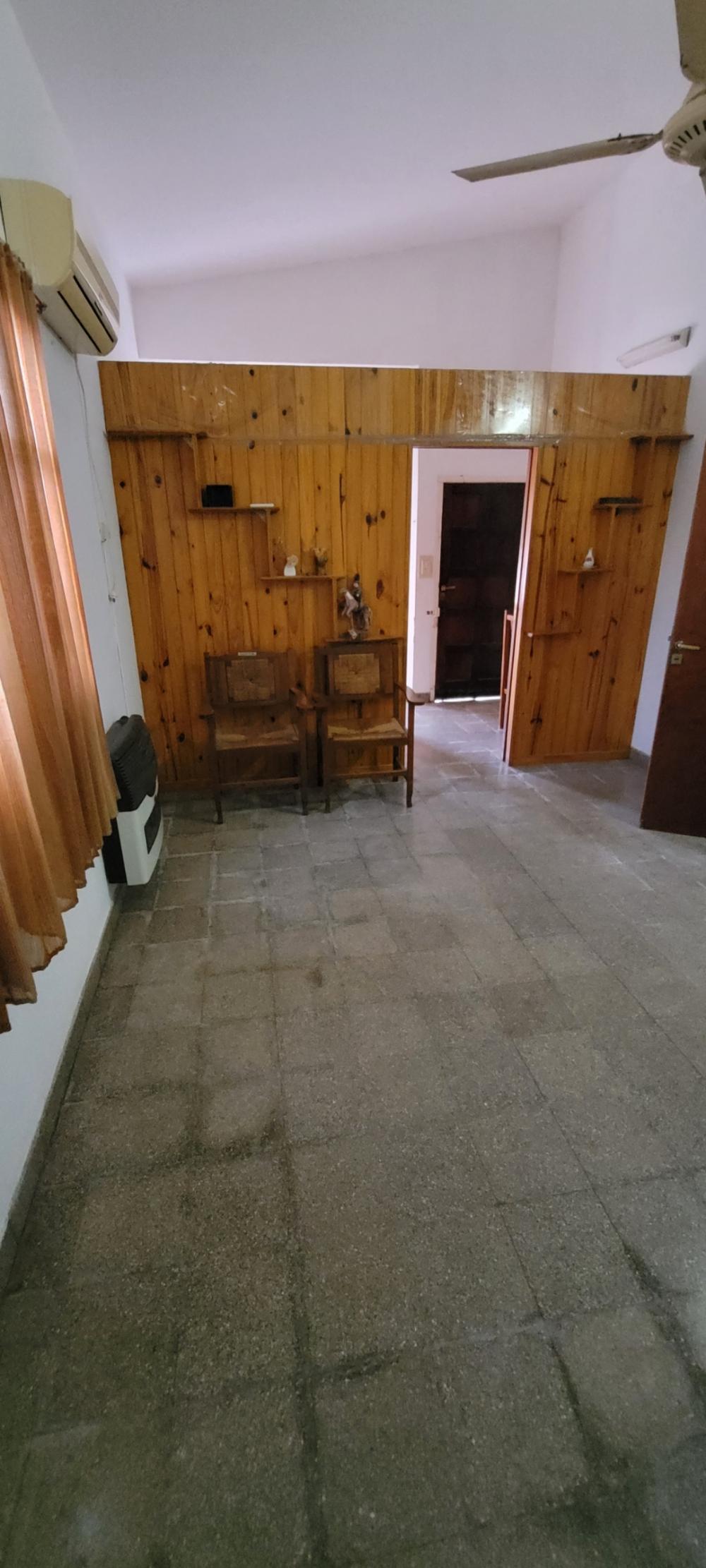 VENDO CASA (R. Z. Peña) Urdinarrain 