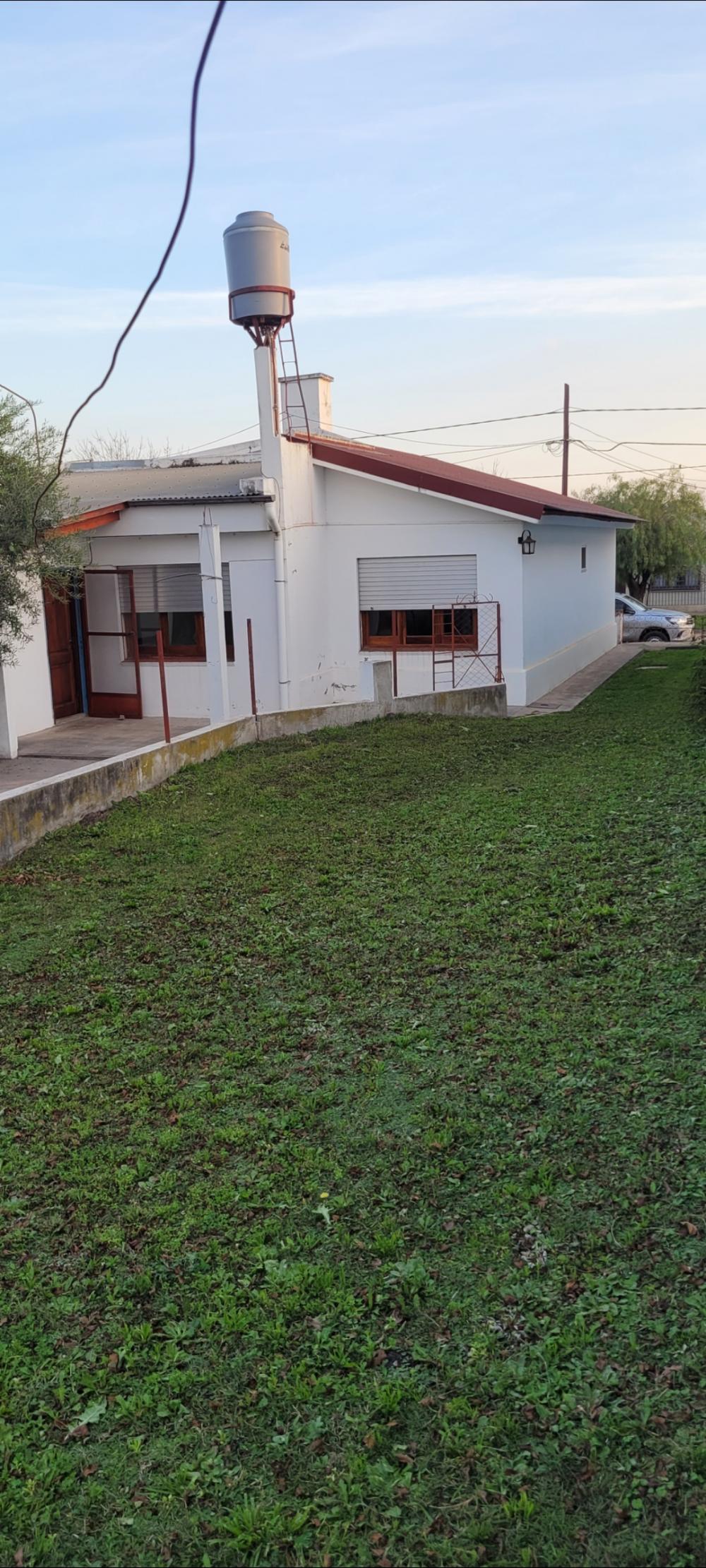VENDO CASA (R. Z. Peña) Urdinarrain 